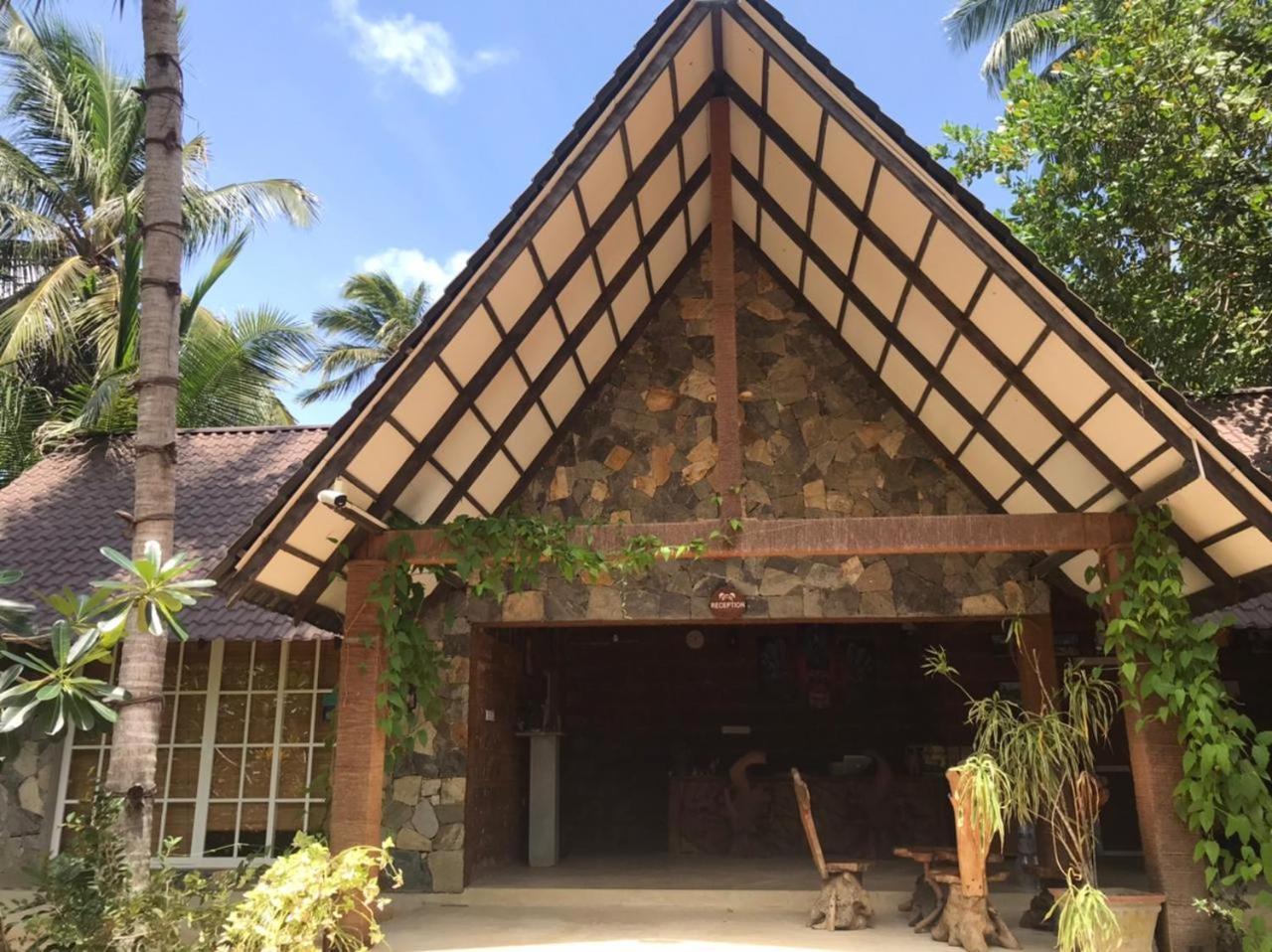 Coco Village Hotel Chilaw Exterior foto